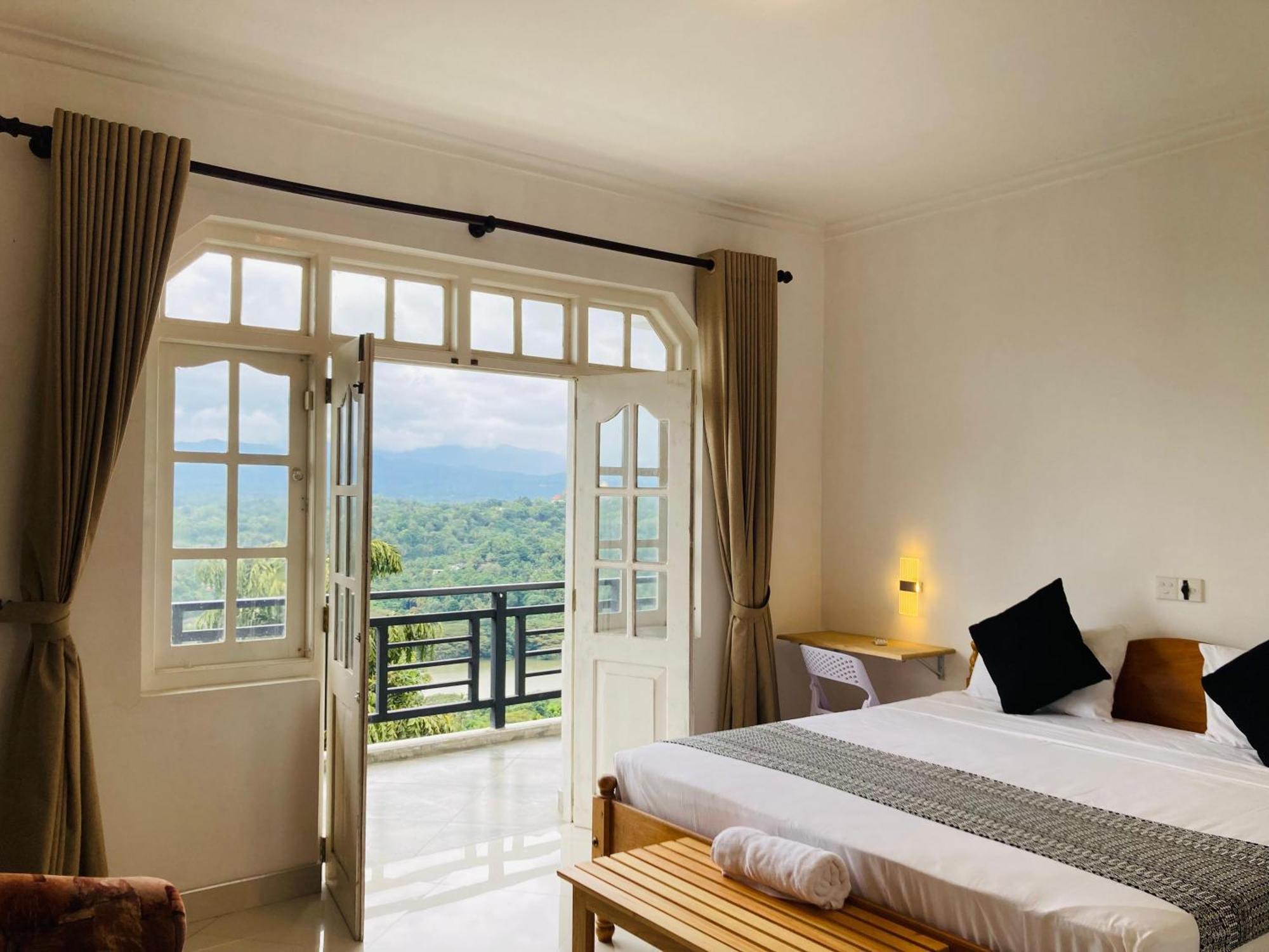 Bed & Breakfast Dream House
